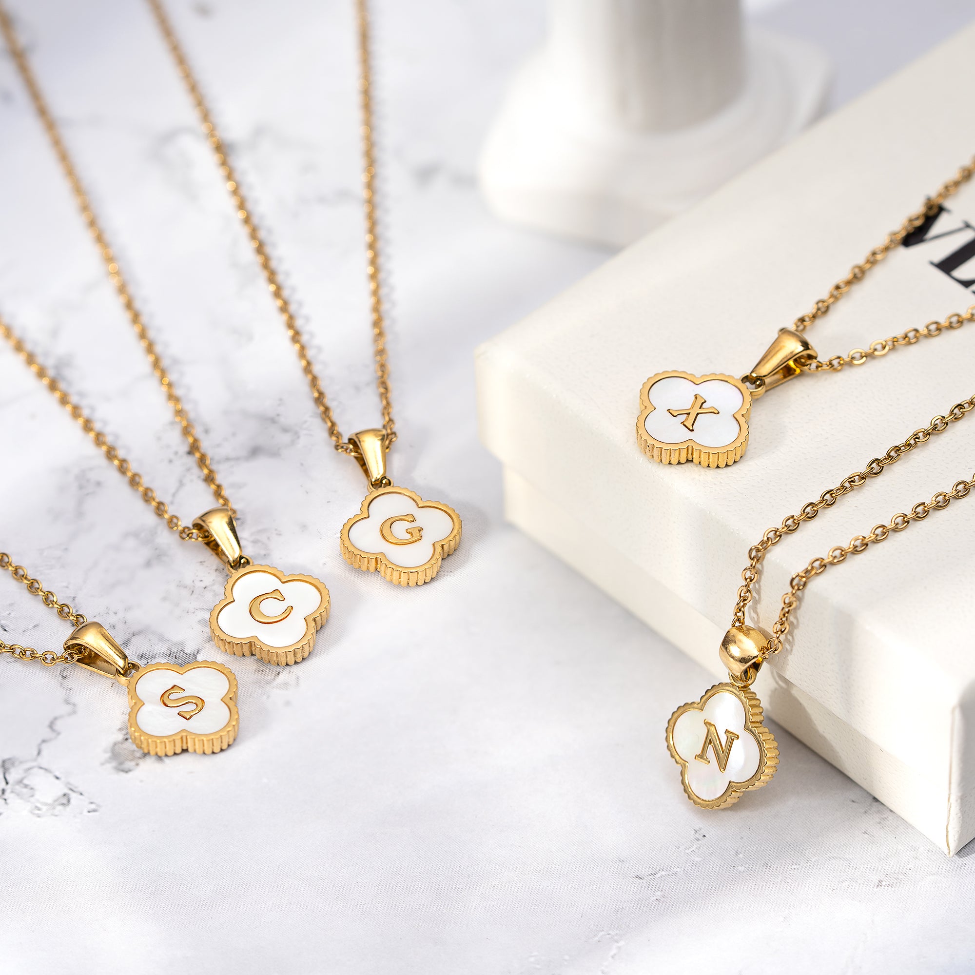 Clover Charms Initial Pendant '18k Gold Plated'